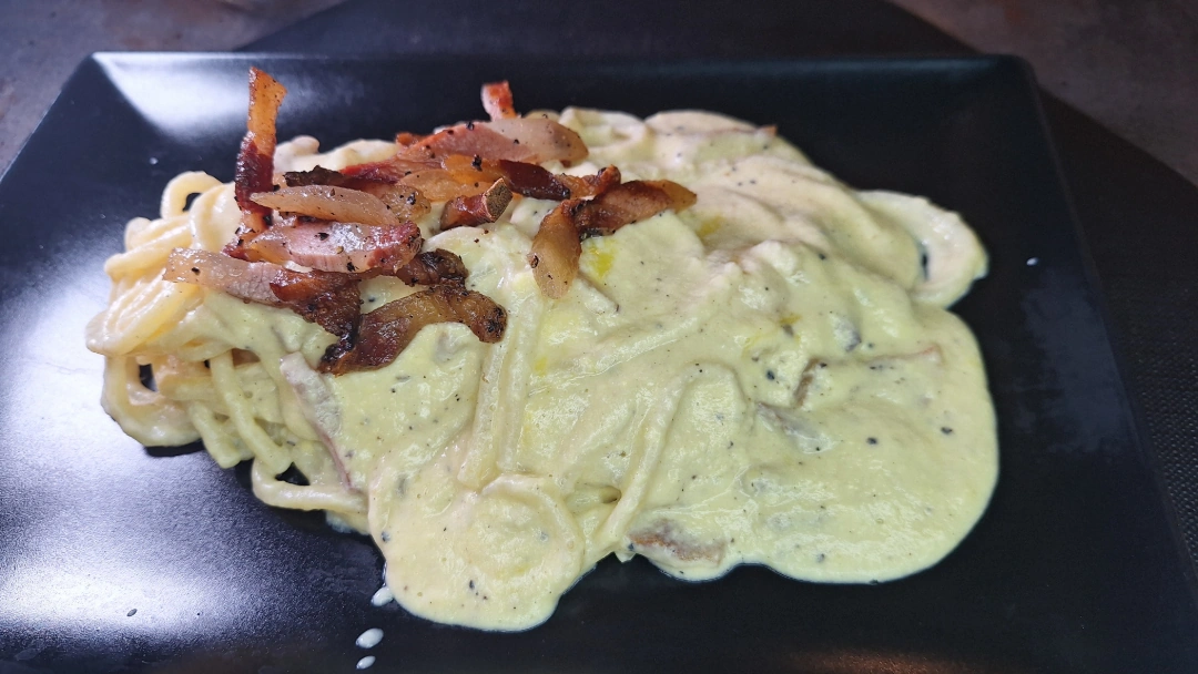 Home Spaghetti alla Carbonara